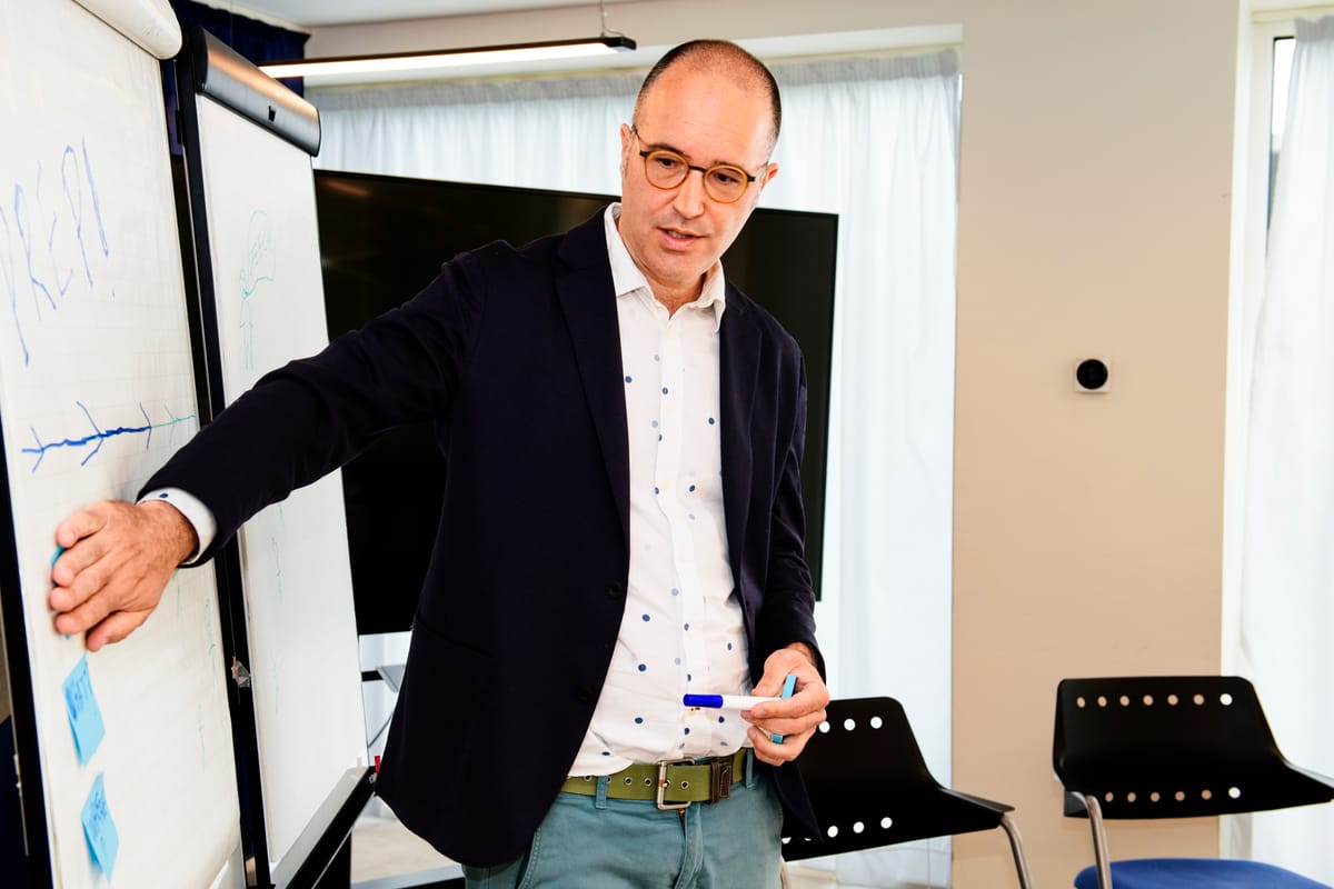 Hello, I am Manuel and I feel ready to fuel the digital growth of your project.